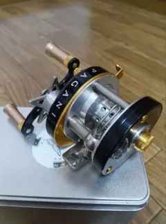 メガバス パガーニ P200 R 右ハンドルリール メガバス(Megabass) PAGANI R100(パガーニ R100) L(左ハンドル