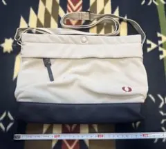 【未使用】FREDPERRY フレッドペリー　ショルダーバッグ　サコッシュ