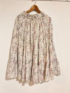 花柄プリーツロングスカート