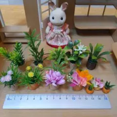 ⑨ミニチュアフェイクグリーン植物アレンジメント色々12点セットです。