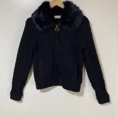◯TORYBURCH ファー付きネイビーケーブル編みジャケット