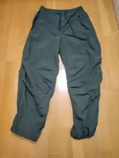 GU シャカシャカパンツ メンズS