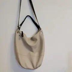 FURLA レザーショルダーバッグ