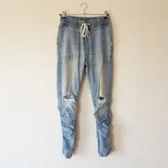 Item thumbnail for item 93e9f945-e7a3-4690-a9e5-c5d3c6f2af5a