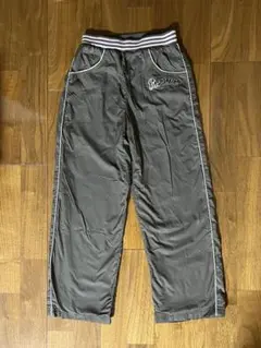 マザウェイズ◇130◇シャカシャカパンツ◇ブラウンカーキ◇スパンコール付き！