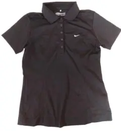 Nike ブラックシャツ