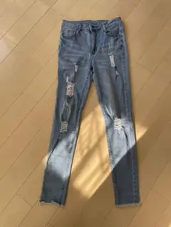 ダメージ加工スキニージーンズ ライトブルー