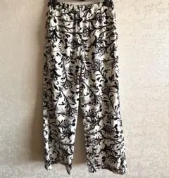YECCA VECCA☆花柄リラックスフィットパンツ　F