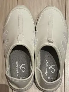 Item thumbnail for item 743fc0ba-acc3-476f-8437-2cec4f730c9e