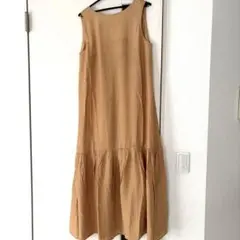 未使用バックオープンワンピース ベージュ