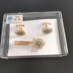 花の万博　ネクタイピンとカフスボタンセット