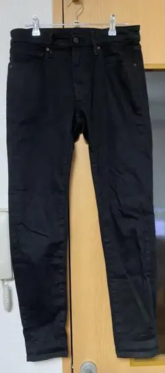 UNIQLO ウルトラストレッチスキニーフィットジーンズ