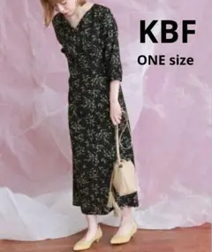 美品　KBF アーバンリサーチ　花柄七分袖ロングワンピース ONEサイズ