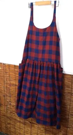 ☆Handmade☆　赤紺チェック　ギャザーエプロン