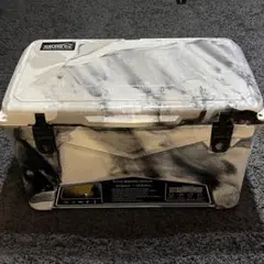 ICELAND45QT Pro ハードクーラー ホワイトカモ