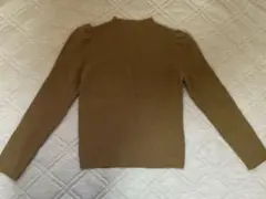 未着用　パフスリーブニット