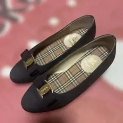 Burberry ブラック リボン パンプス スウェード