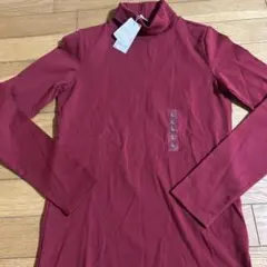 未使用品UNIQLO ユニクロ　タートルネックレディース
