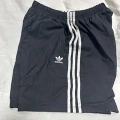 アディダス　ショートパンツ　Lサイズ