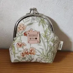 ハンドメイドがま口ポーチ