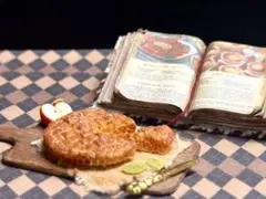 アップルパイと古いレシピの物語 ミニチュアスイーツ　ハンドメイド
