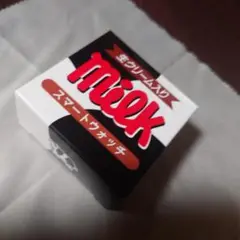 チロルチョコ スマートウォッチ ミルク