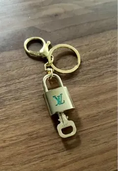 Louis Vuitton ルイヴィトン パドロック 南京錠 キーリング付き