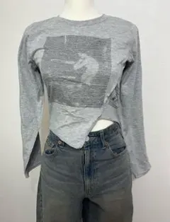 グレー クロップド長袖Tシャツ