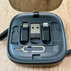 ‼️最終価格‼️巻き取り式充電ケーブル＆スマホスタンド付き多機能収納ケース