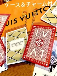 (2枚セット)VUITTON トランプ&チャーム付 3