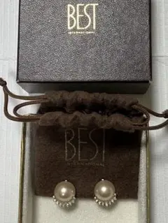 BEST INTERNATIONAL ヴィンテージイヤリング　美品