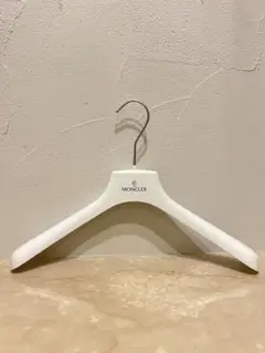 モンクレールハンガー