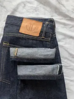 Item thumbnail for item 4057c3bb-8e1a-4be0-81aa-1d6d752deed5