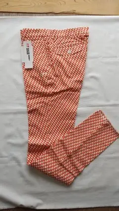新品未使用 パーリーゲイツ マスターバニー メンズパンツ
