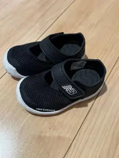 New Balance 208 黒 ベビーシューズ