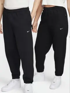 2025 nikeソロ スウッシュ メンズフリース パンツ　ブラックLサイズ