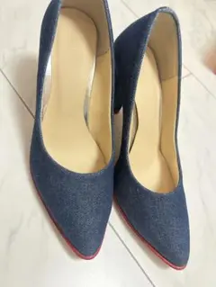 Item thumbnail for item 8db221f6-a79b-4f8d-a182-36c30b4ac1a2