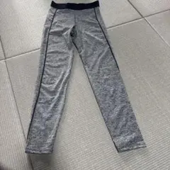 Bershka スタートムービング スパッツ レギンス