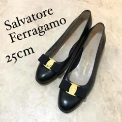 Salvatore Ferragamo パンプス 25㎝ ブラック ヴァラ
