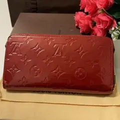 ほぼ新品‼️ ルイヴィトン ヴェルニ 財布 長財布 ジッピーウォレット