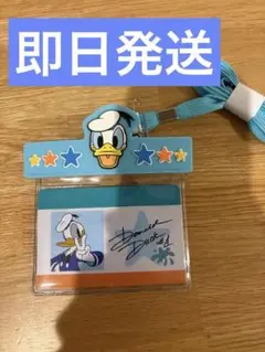 ディズニーストア　シークレットカードホルダー　ドナルド