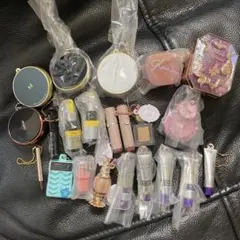 早い者勝ち！新品〜未使用♡ガチャガチャ メイクシリーズ22個セット