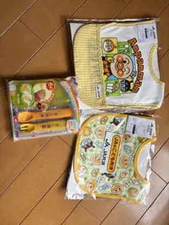アンパンマン スタイ＆お食事エプロンセット + スプーン・フォーク