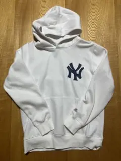 マジェスティックmajestic NY ヤンキース パーカーホワイト Mサイズ