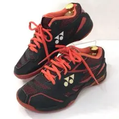 美品✨ヨネックス バドミントン シューズ パワークッション830ミッド 23.5