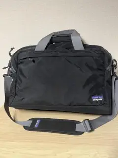 Patagonia Valise ブリーフケース　メッセンジャーバッグ　黒 patagonia パタゴニア 49325 BLACK HOLE MESSENGER ブラック