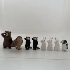 ガチャガチャ　動物敬礼シリーズ