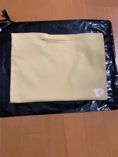 パールイズミ サコッシュ