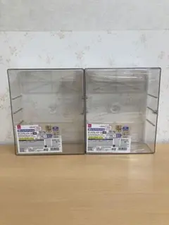 【新品未使用】ダイソー　壁にも付けられる　ディスプレイケース　3段　2個セット