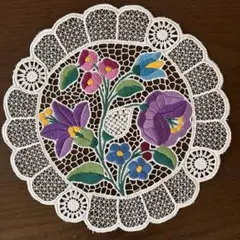 【ハンガリー　カロチャ刺繍　ドイリー】